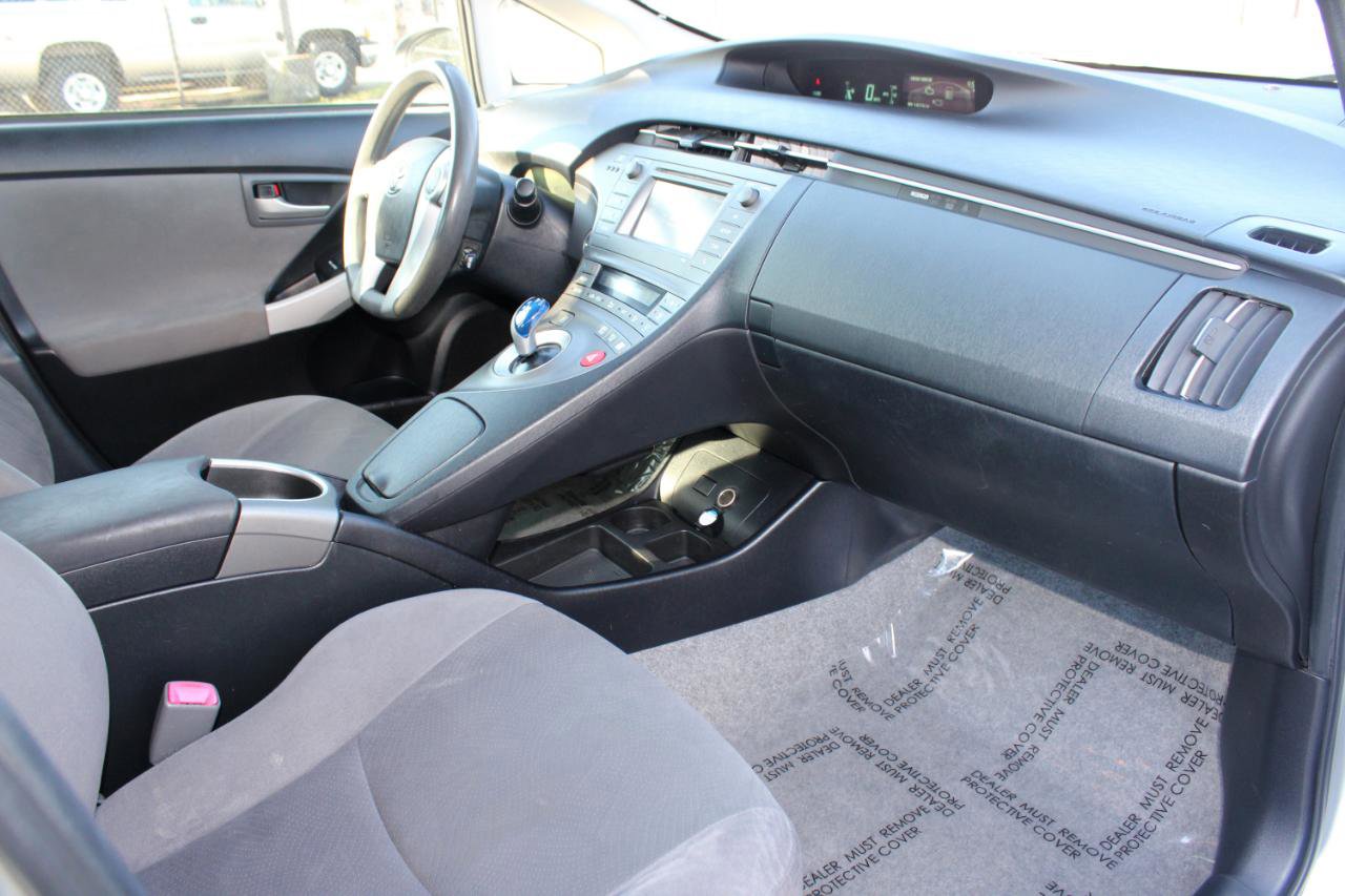Used 2012 Toyota Prius Two image 15