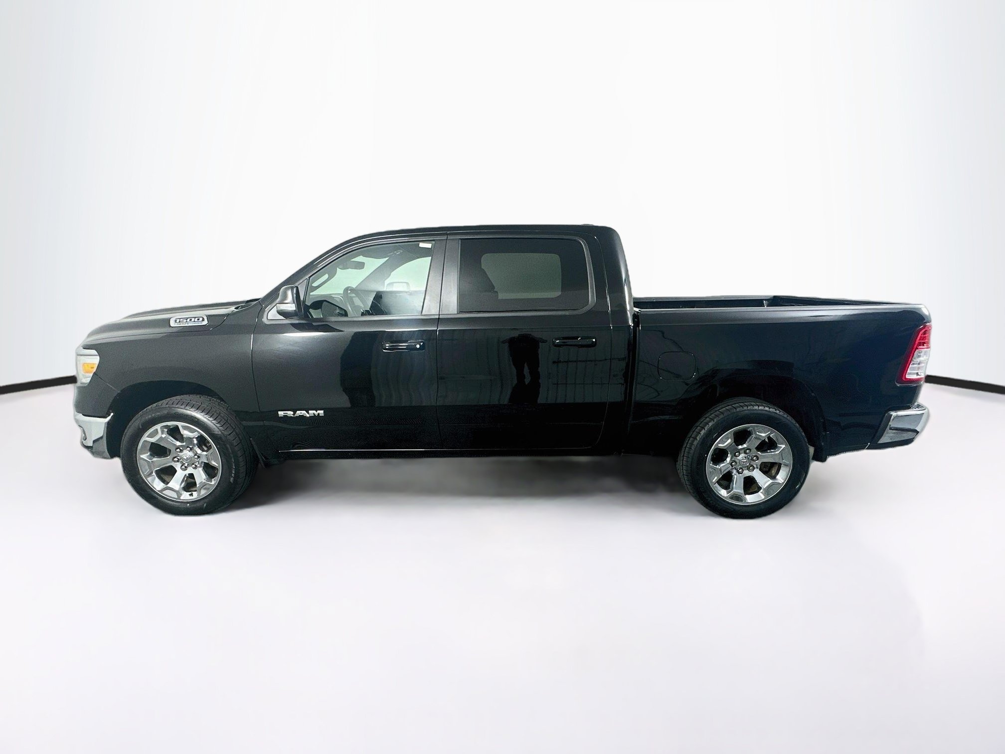 Used 2022 RAM 1500 Big Horn AWD/4WD image 4