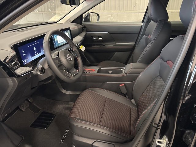 New 2025 Nissan Kicks SR image 12