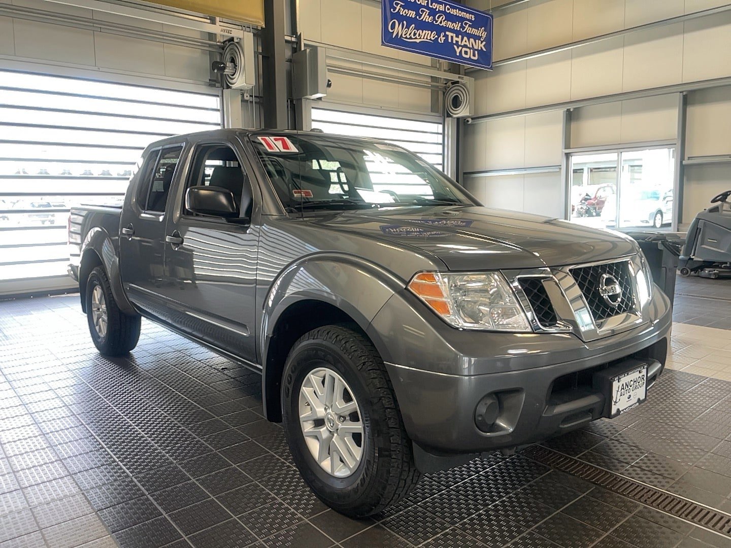 Used 2017 Nissan Frontier SV AWD/4WD image 1