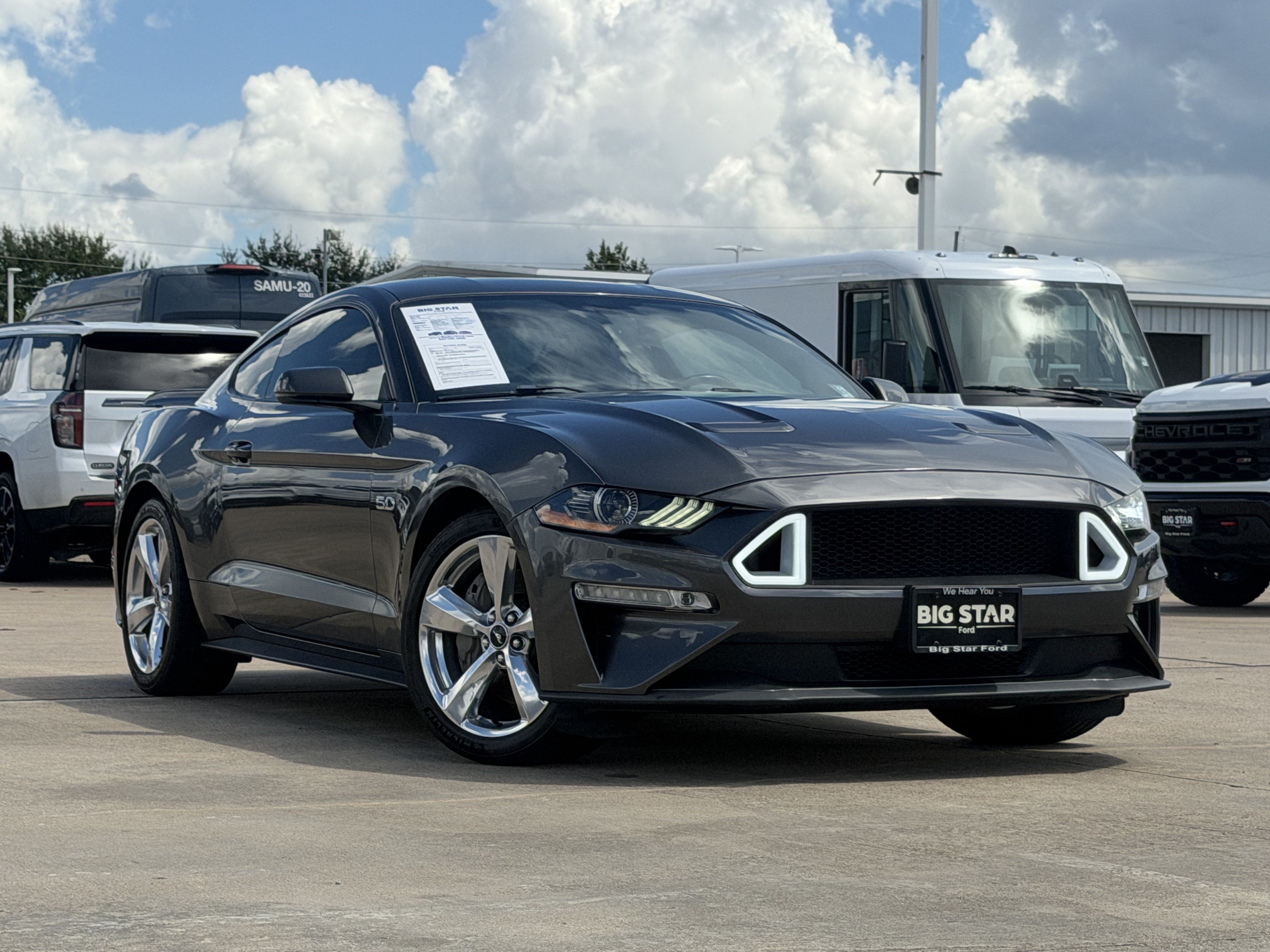 Used 2018 Ford Mustang GT Premium w/ Equipment Group 401A RWD image 2