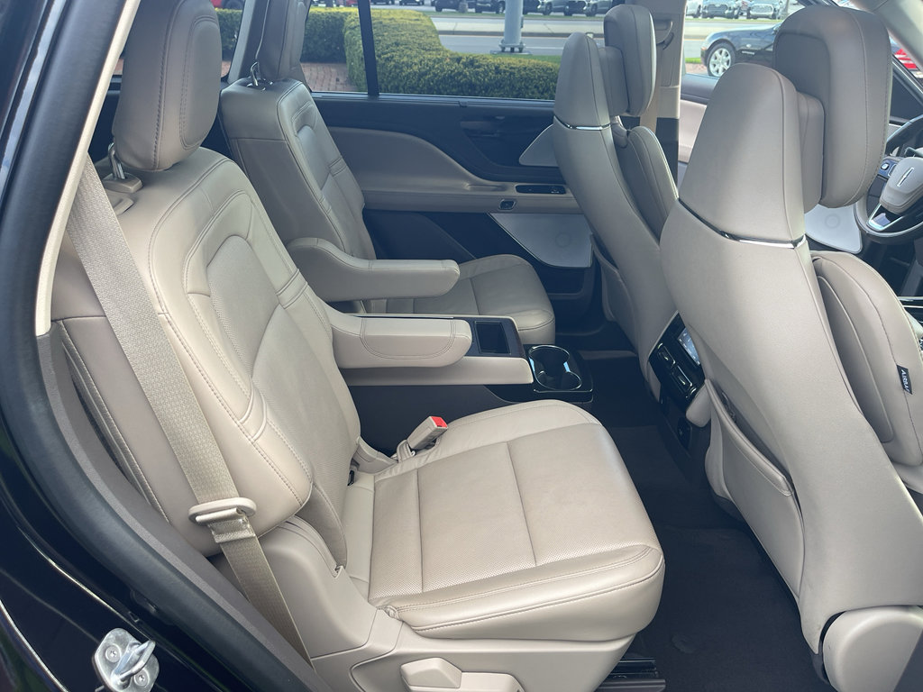 Used 2021 Lincoln Aviator Grand Touring w/ Equipment Group 302A AWD/4WD image 30
