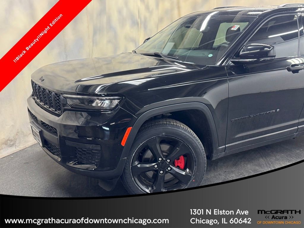 Used 2023 Jeep Grand Cherokee L Laredo image 2