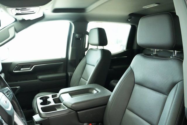 Used 2022 GMC Sierra 1500 SLT w/ X31 Off-Road Package image 17