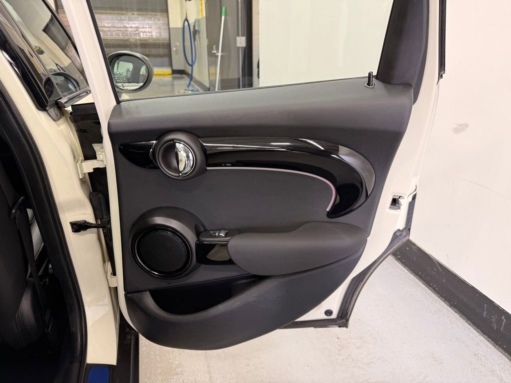 Certified 2023 MINI Cooper S image 25