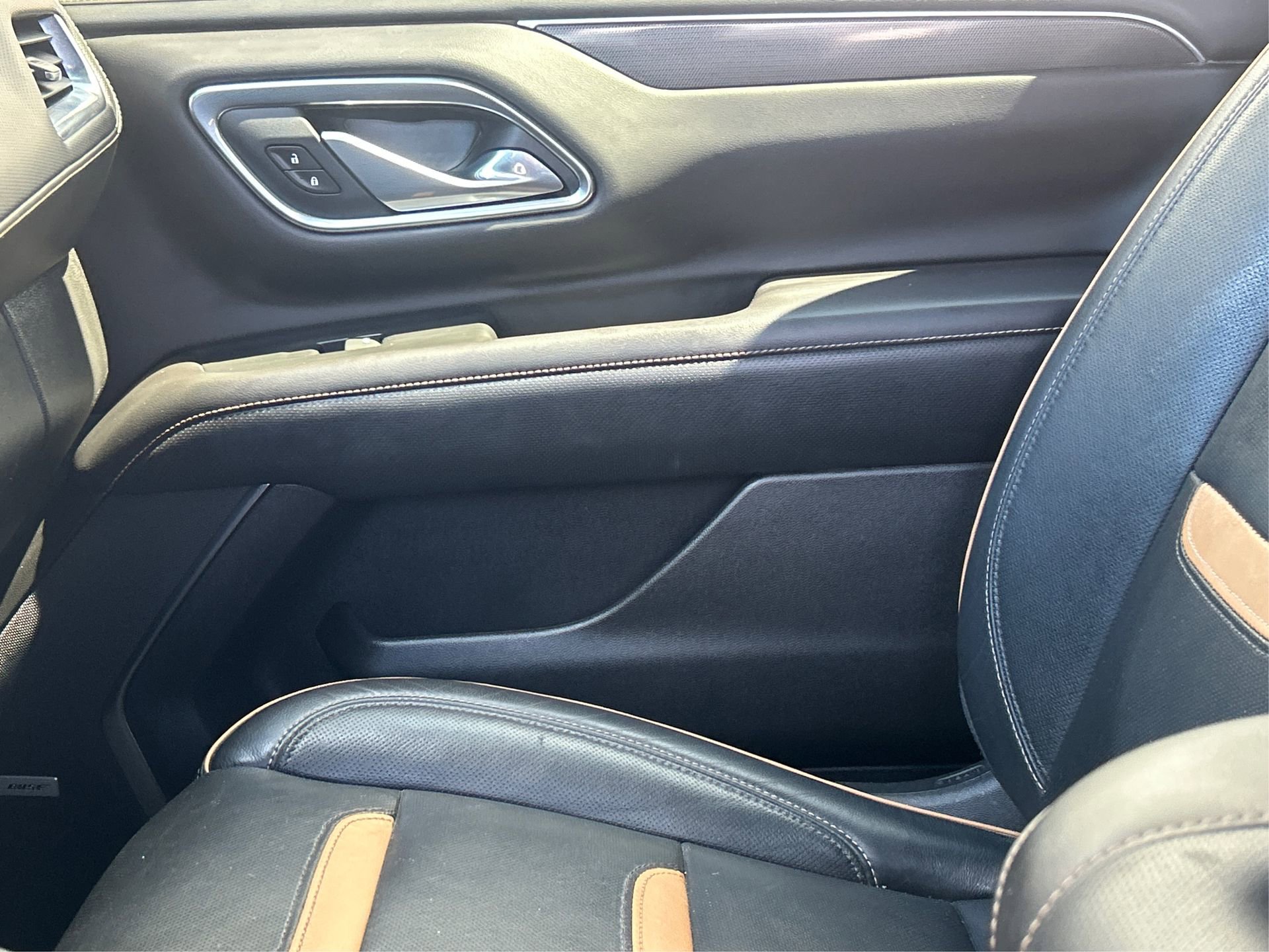 Used 2021 GMC Yukon AT4 w/ AT4 Premium Plus Package image 25