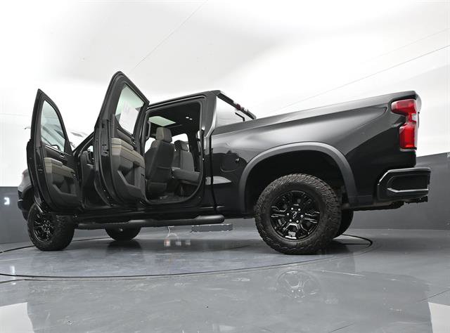 Used 2024 Chevrolet Silverado 1500 ZR2 w/ Technology Package AWD/4WD image 51