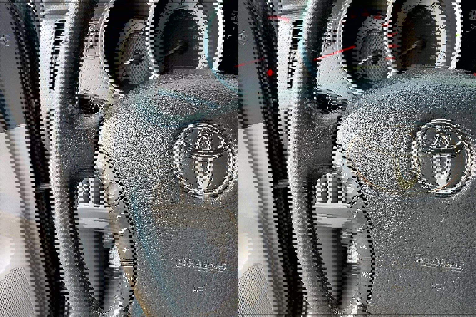 Used 2011 Toyota Tacoma 4x4 Double Cab w/ SR5 Pkg #2 image 23