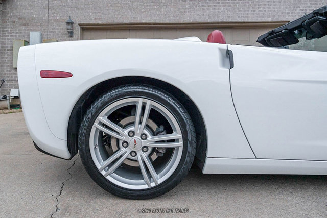 Used 2010 Chevrolet Corvette Convertible w/ Preferred Equipment Group image 10