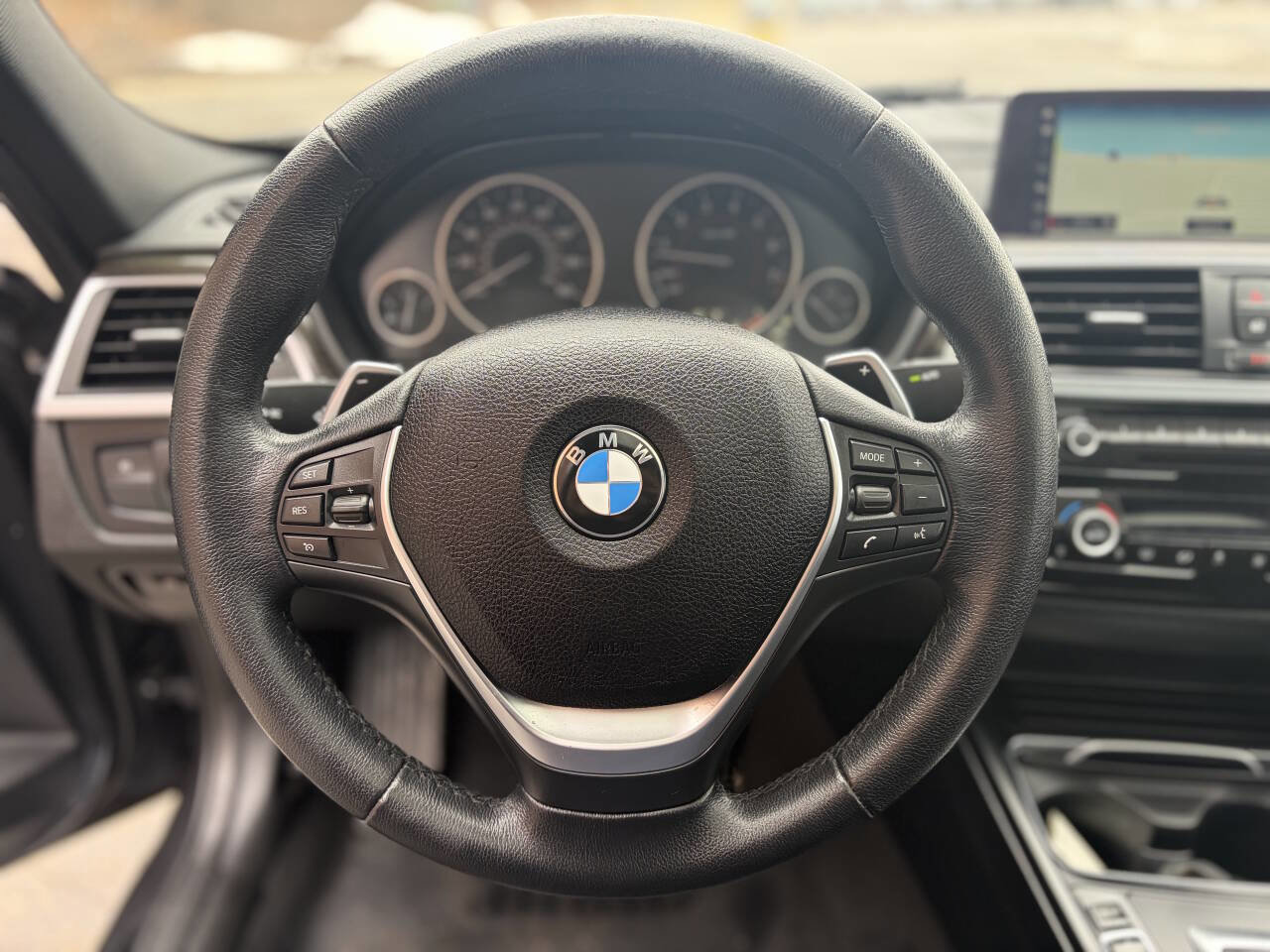 Used 2018 BMW 330i xDrive Sedan image 25