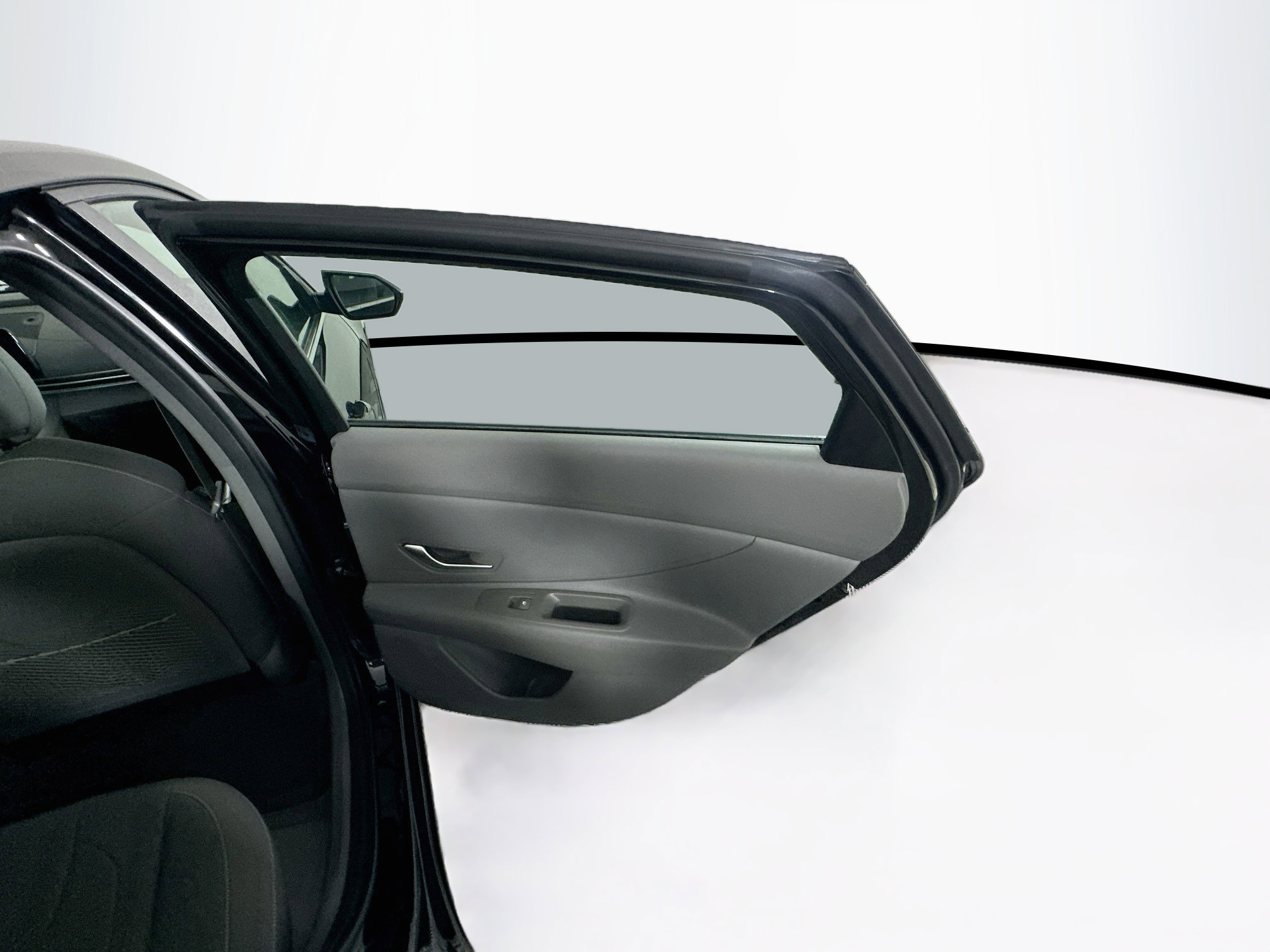Used 2025 Hyundai Elantra SEL FWD image 30