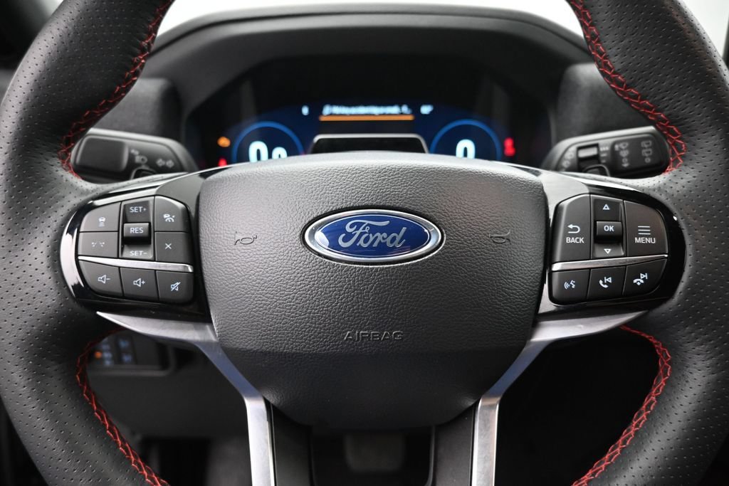Used 2025 Ford Explorer ST RWD image 11