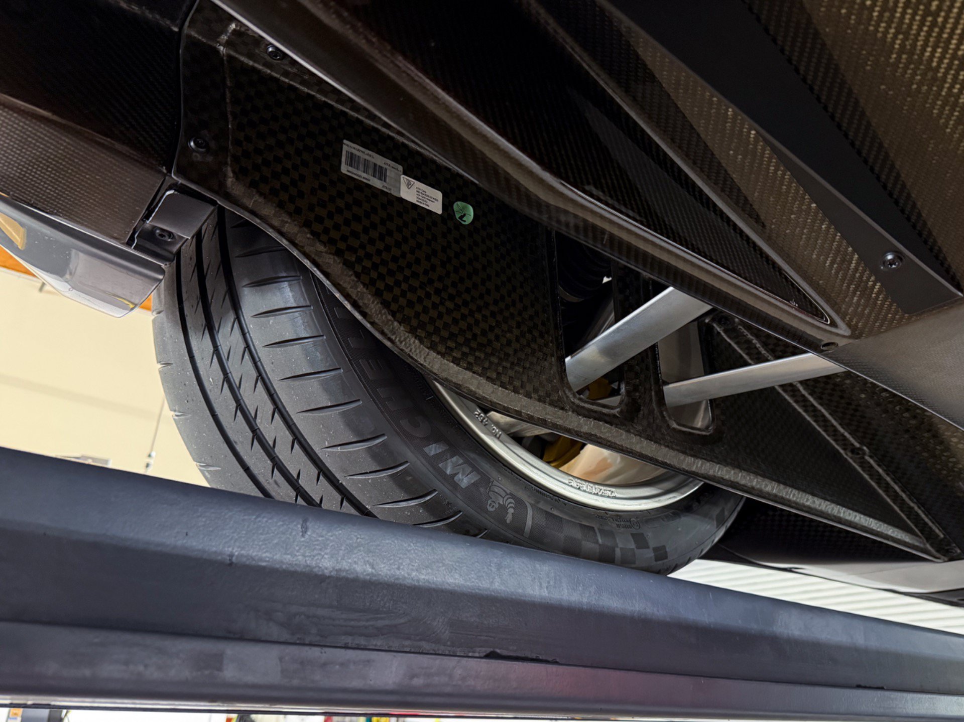 Used 2004 Porsche Carrera GT RWD image 99