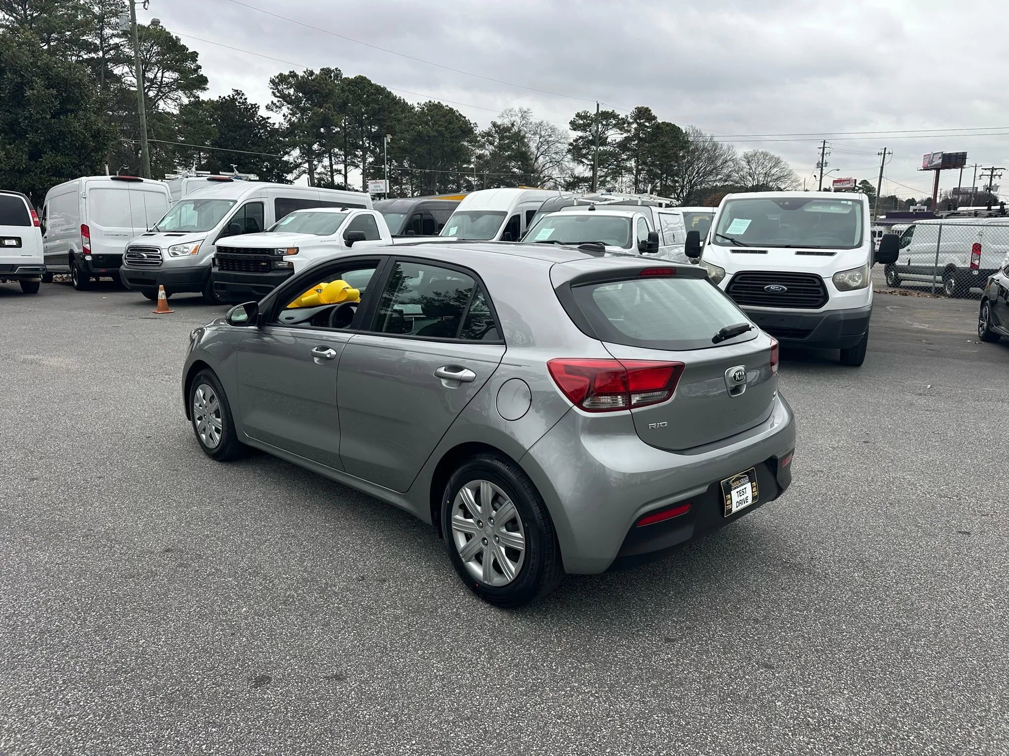 Used 2021 Kia Rio S image 5