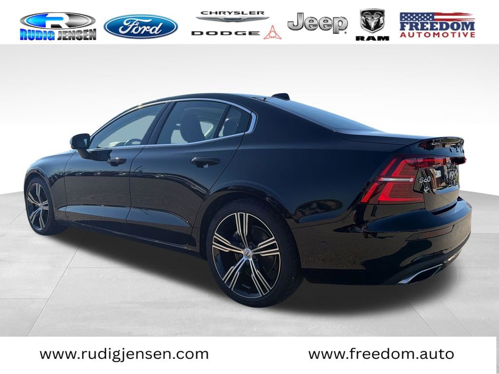 Used 2022 Volvo S60 B5 Inscription w/ Advanced Package image 3