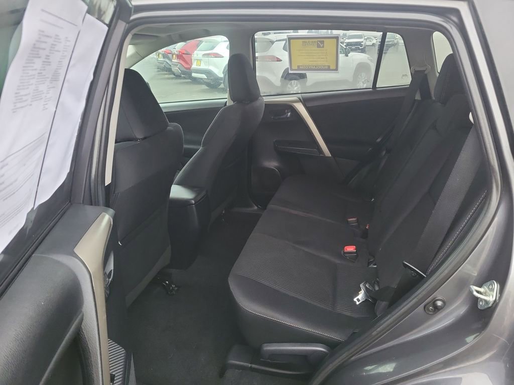 Used 2015 Toyota RAV4 XLE image 17