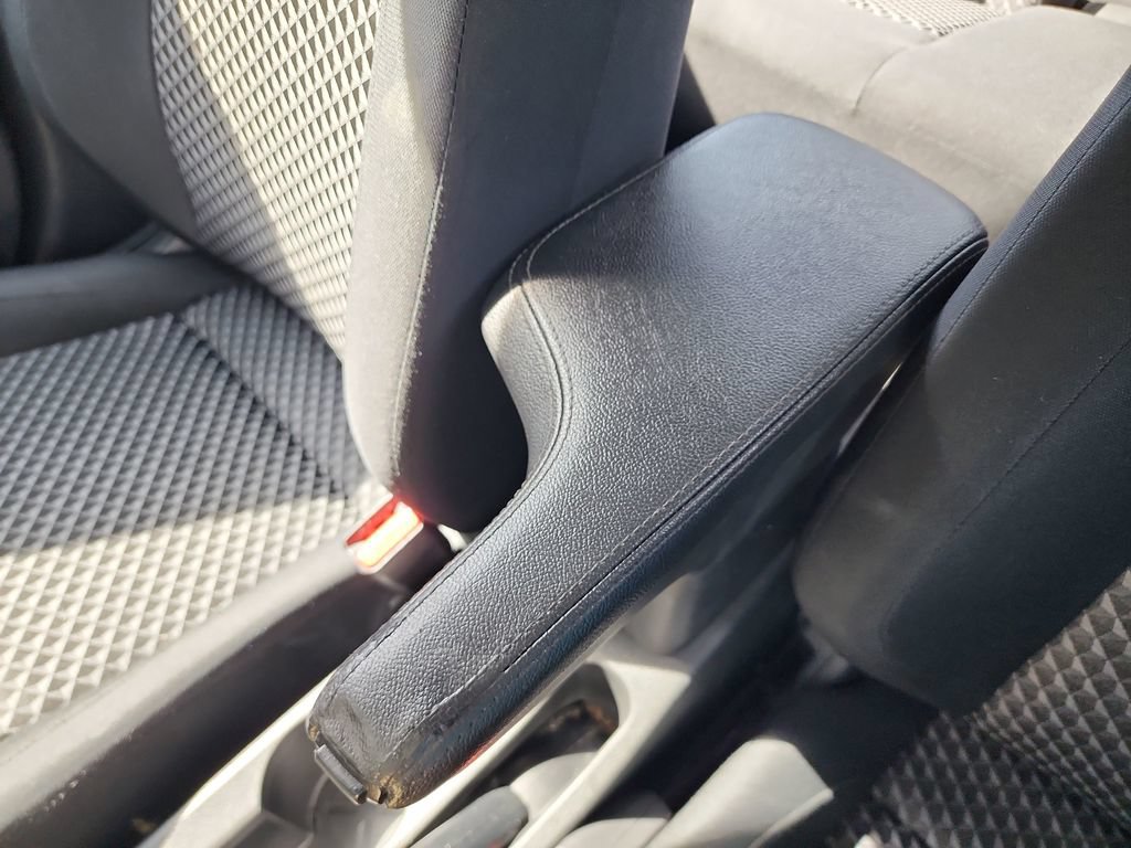 Used 2023 Nissan Versa S FWD image 31