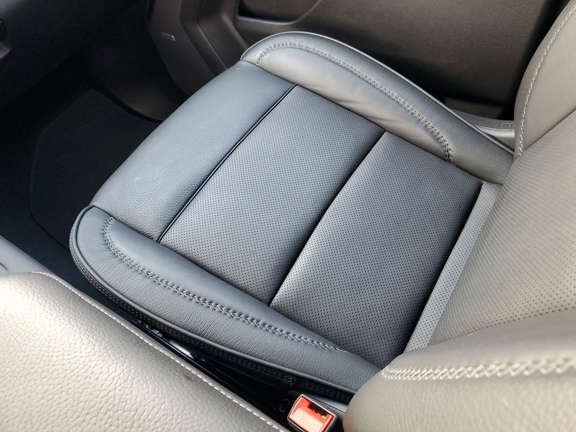 Used 2025 GMC Yukon XL Denali image 17