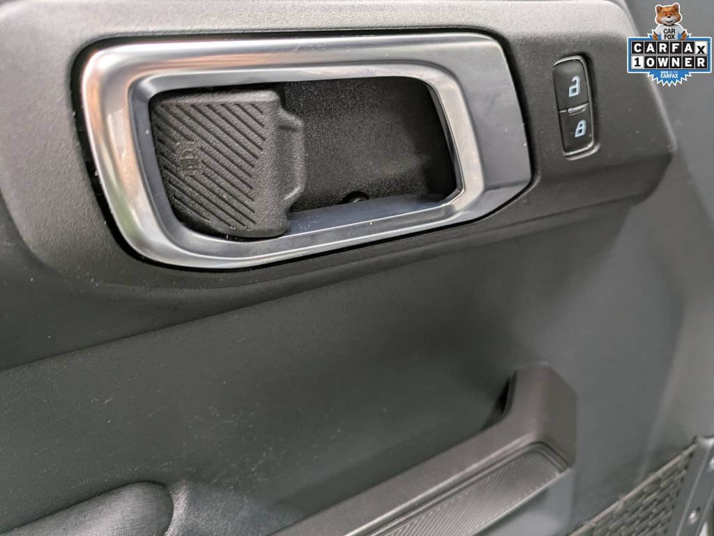 Used 2025 Ford Bronco Outer Banks AWD/4WD image 12