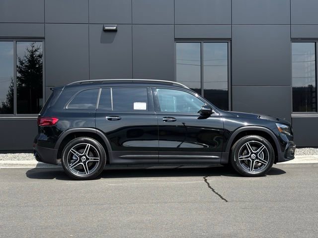Used 2026 Mercedes-Benz GLB 250 4MATIC image 8