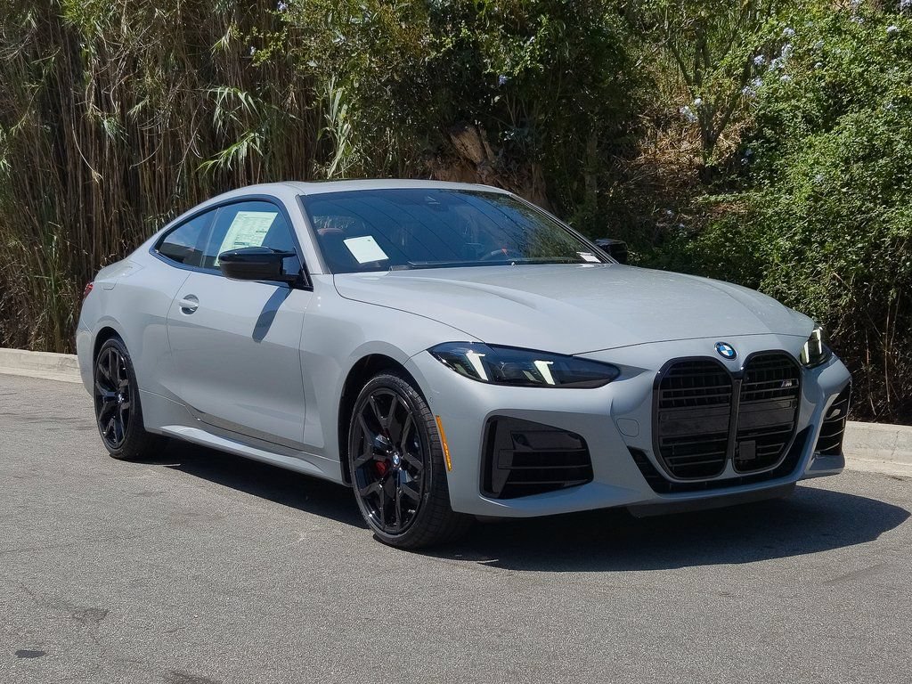 New 2026 BMW 440i xDrive Coupe w/ Premium Package AWD/4WD image 2