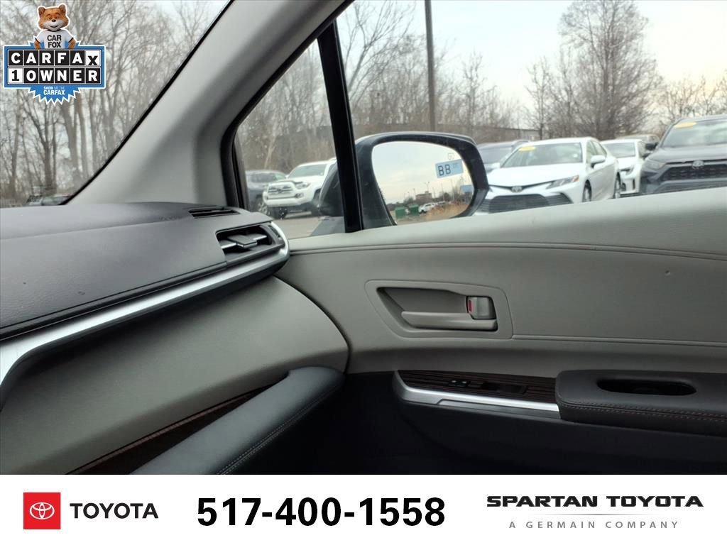 Used 2024 Toyota Sienna LE image 21