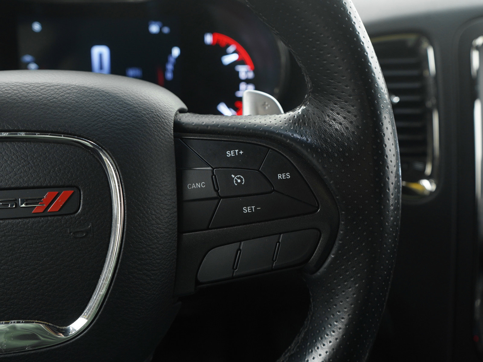 Used 2019 Dodge Durango GT image 28