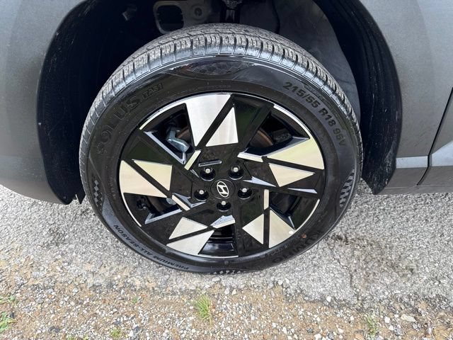 Used 2025 Hyundai Kona SEL AWD/4WD image 9