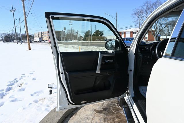 Used 2020 Toyota 4Runner Limited image 25