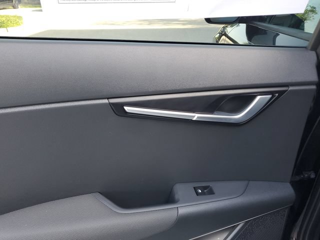 Certified 2024 Kia Niro EX Touring FWD image 11