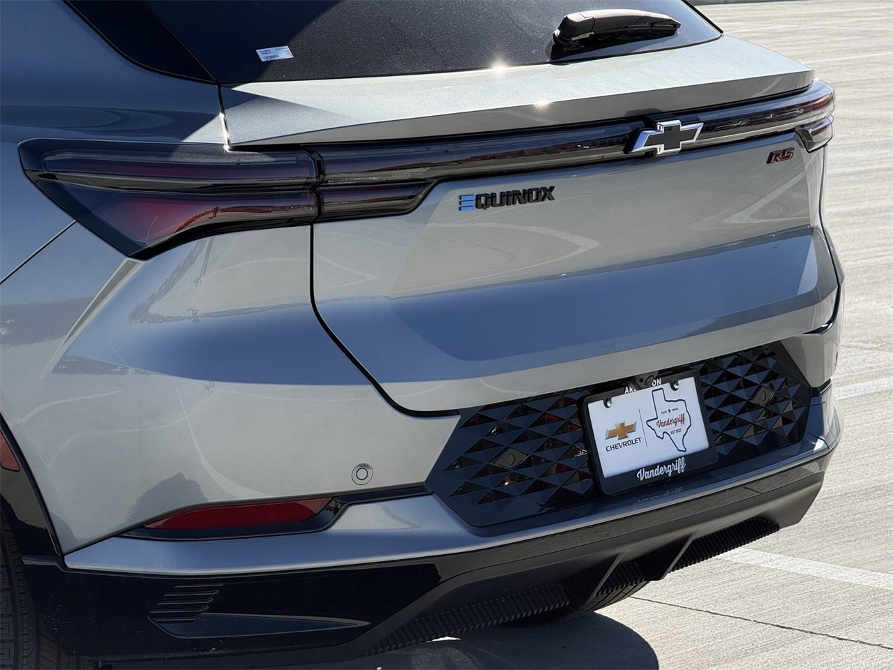 New 2026 Chevrolet Equinox EV RS image 6