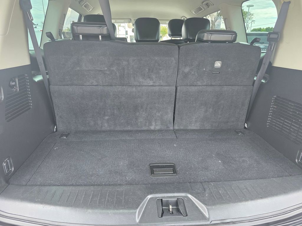 Used 2023 Nissan Armada SV image 21