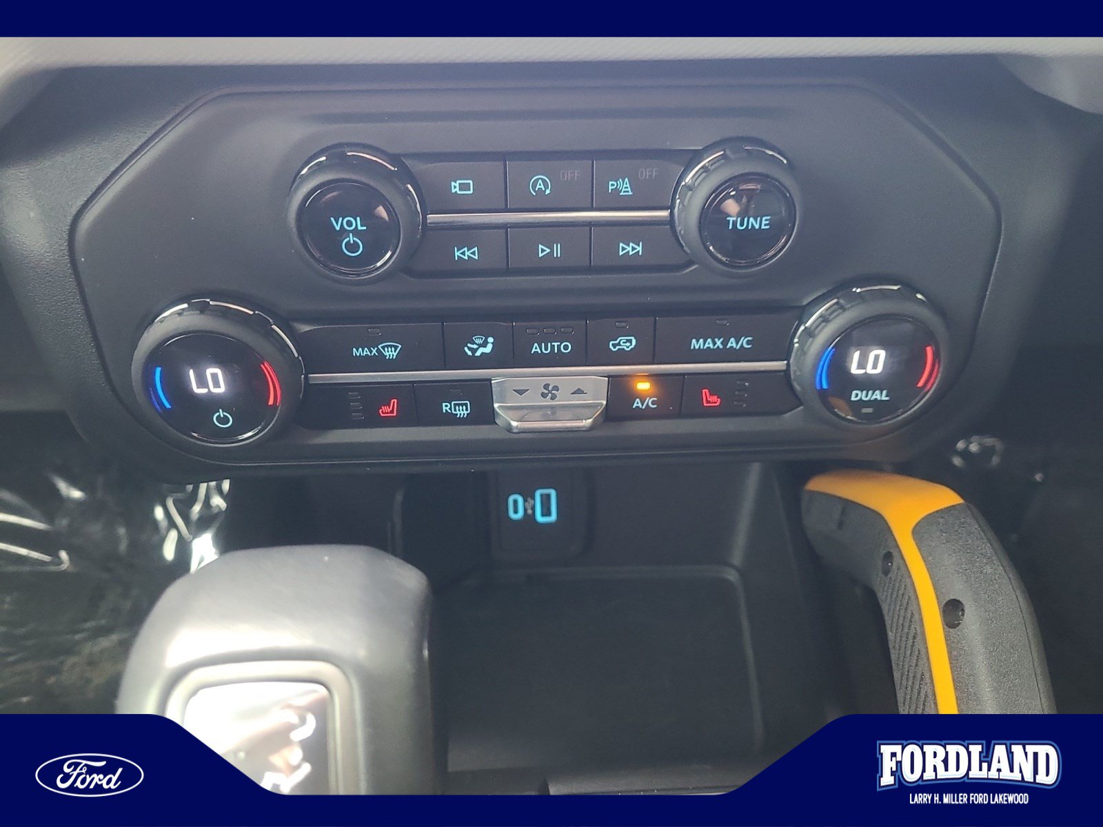 Used 2023 Ford Bronco Badlands w/ Sasquatch Package AWD/4WD image 30