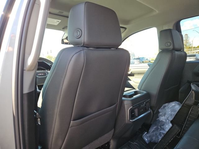 New 2026 GMC Sierra 1500 SLT w/ SLT Premium Package image 18