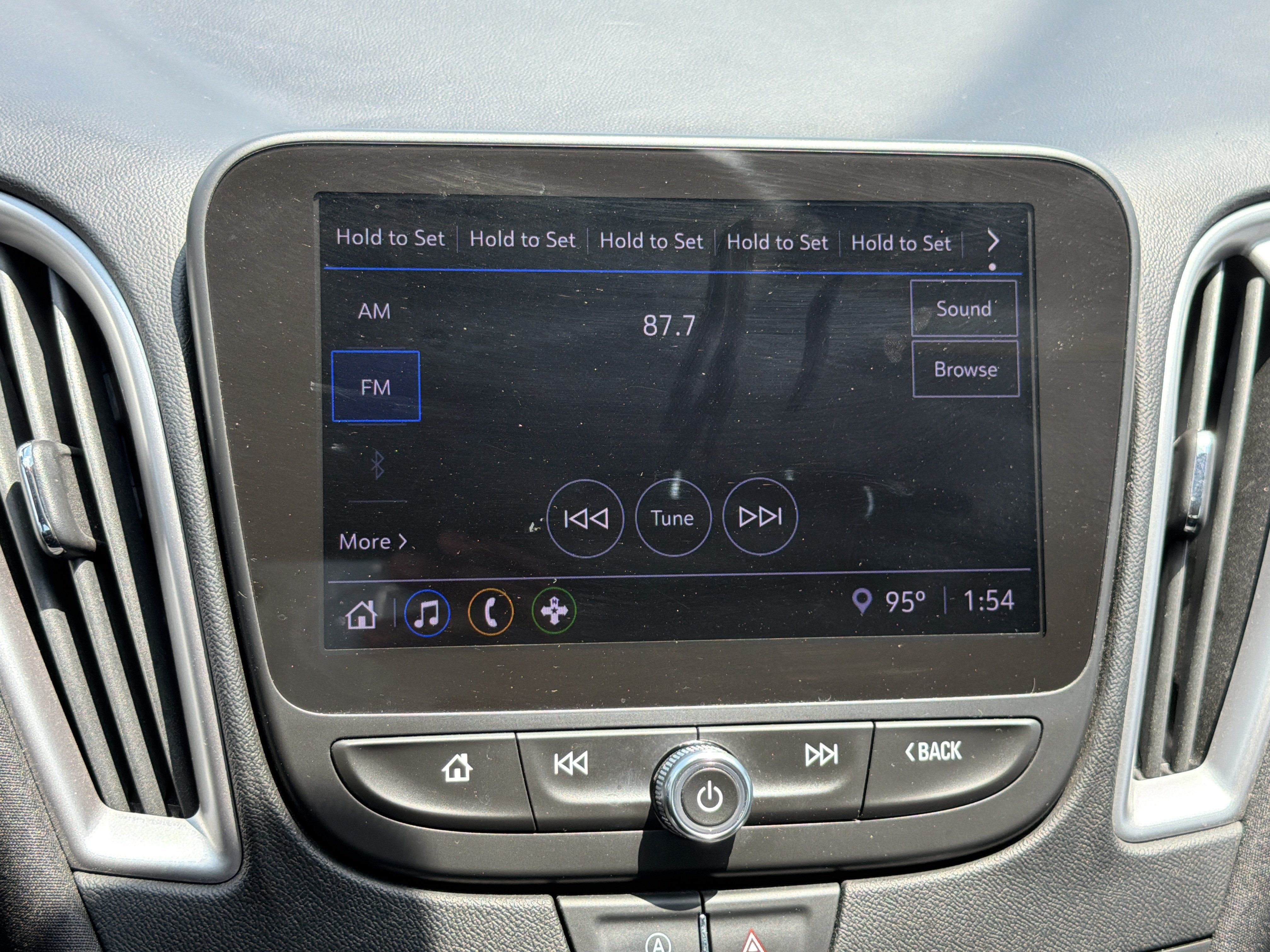 Used 2021 Chevrolet Malibu LS FWD image 23