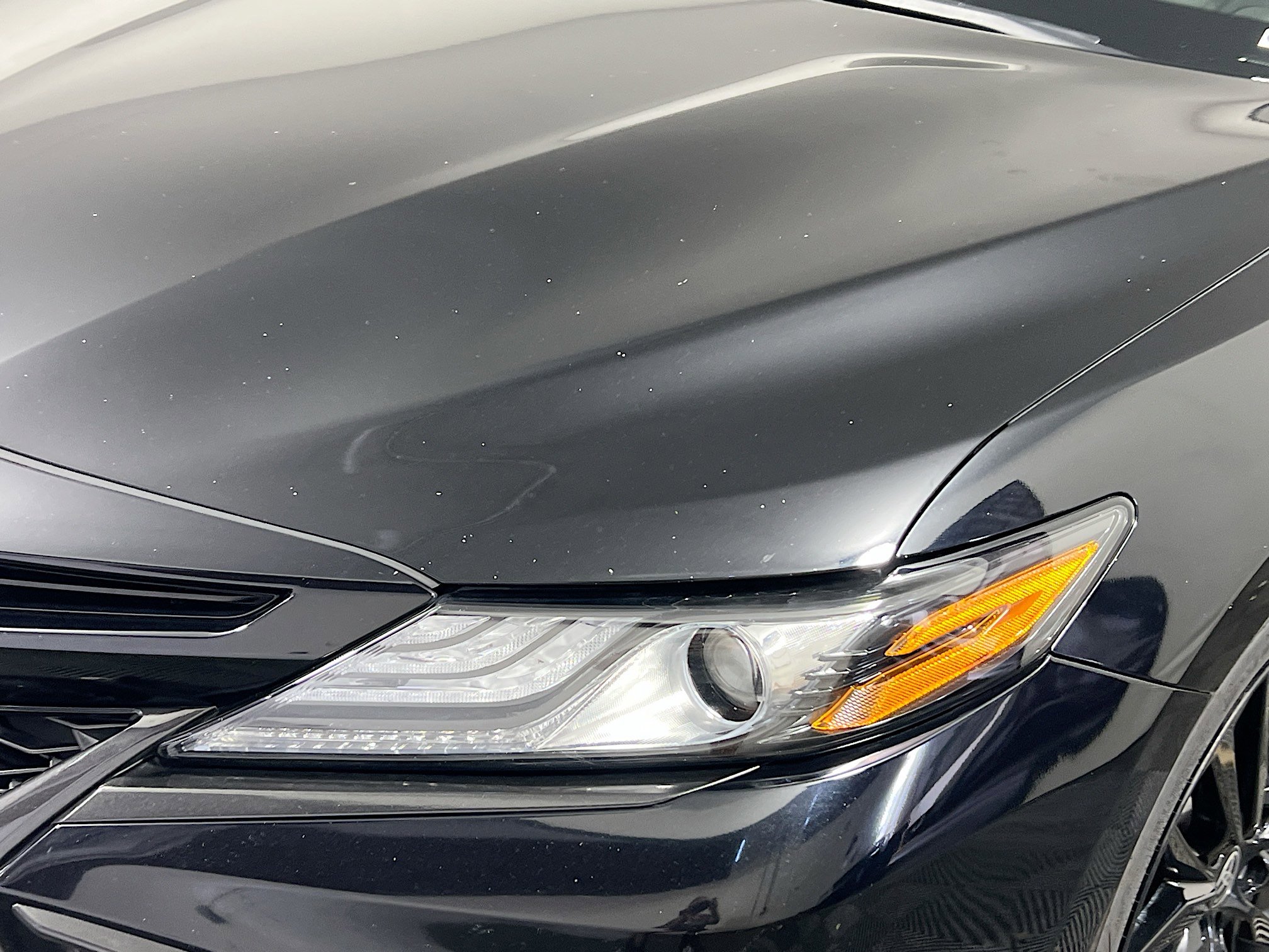 Used 2023 Toyota Camry XSE FWD image 11