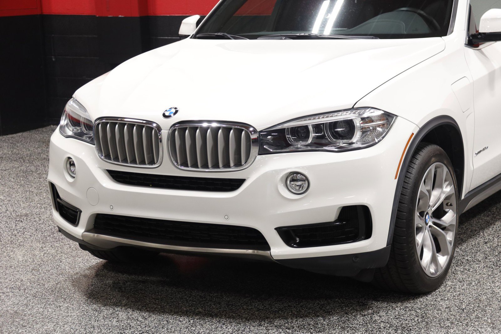 Used 2017 BMW X5 xDrive40e AWD/4WD image 10