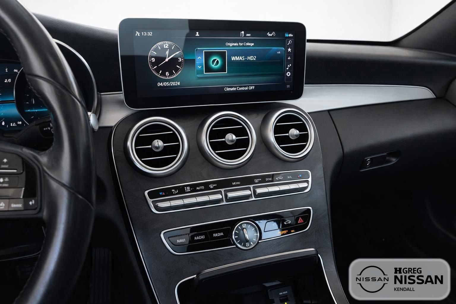 Used 2021 Mercedes-Benz C 300 Sedan image 9