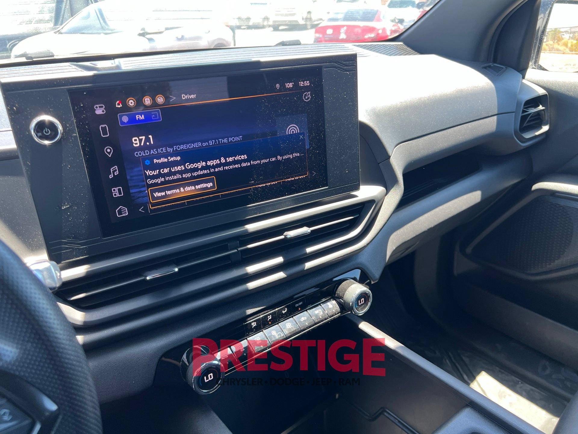 Used 2024 Chevrolet Silverado EV W/T AWD/4WD image 32