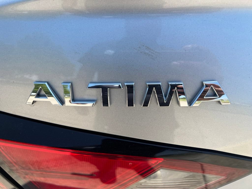 Used 2022 Nissan Altima 2.5 SV FWD image 9