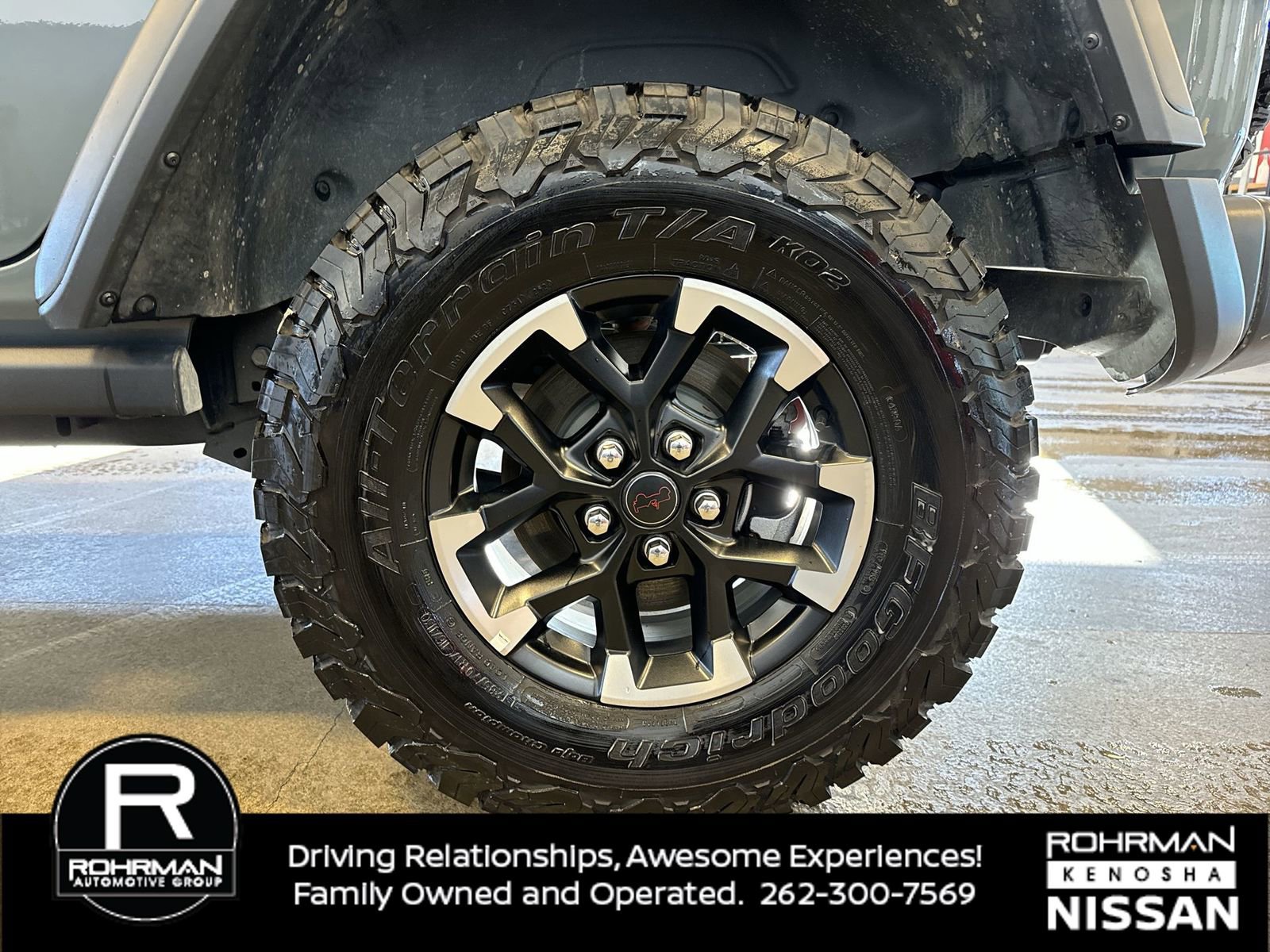 Used 2025 Jeep Wrangler Rubicon image 6