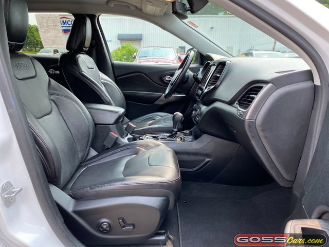 Used 2019 Jeep Cherokee Limited AWD/4WD image 6
