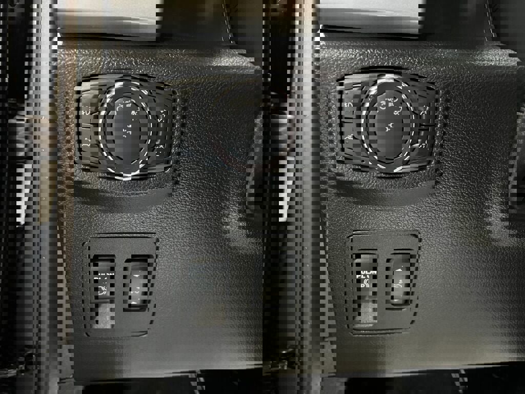 Used 2018 Ford F150 Lariat image 13