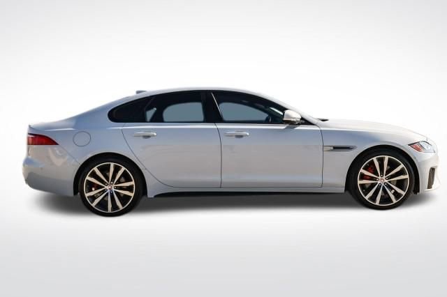 Used 2018 Jaguar XF S image 4