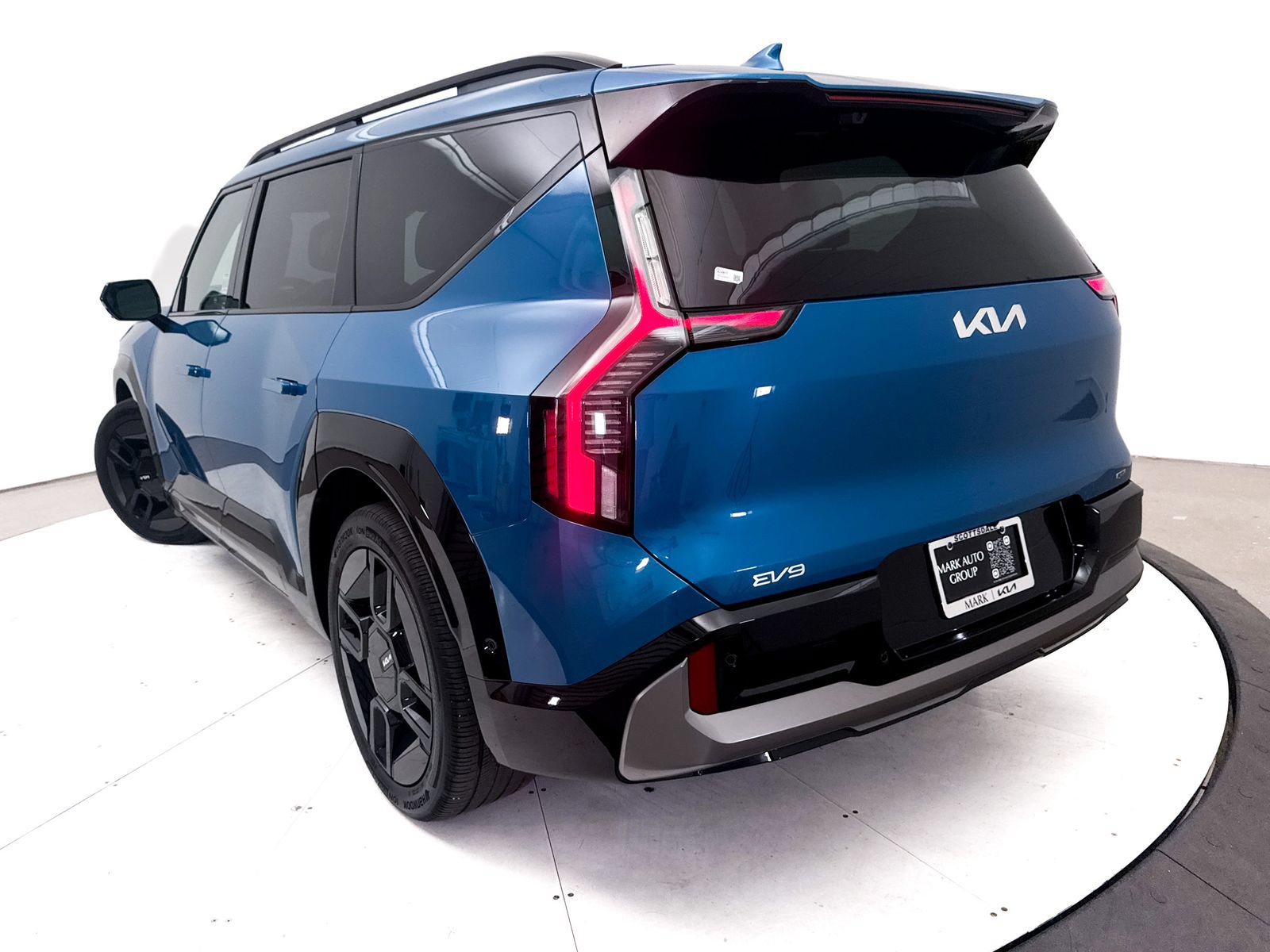 Certified 2024 Kia EV9 GT-Line AWD/4WD image 9