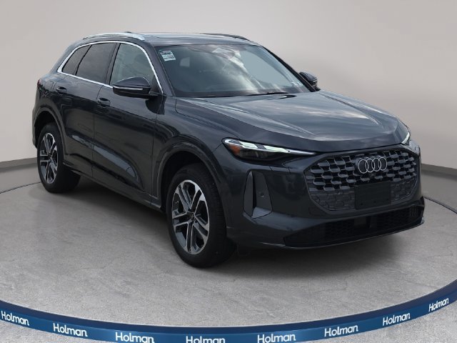 Certified 2025 Audi Q5 Premium w/ Convenience Package AWD/4WD image 4