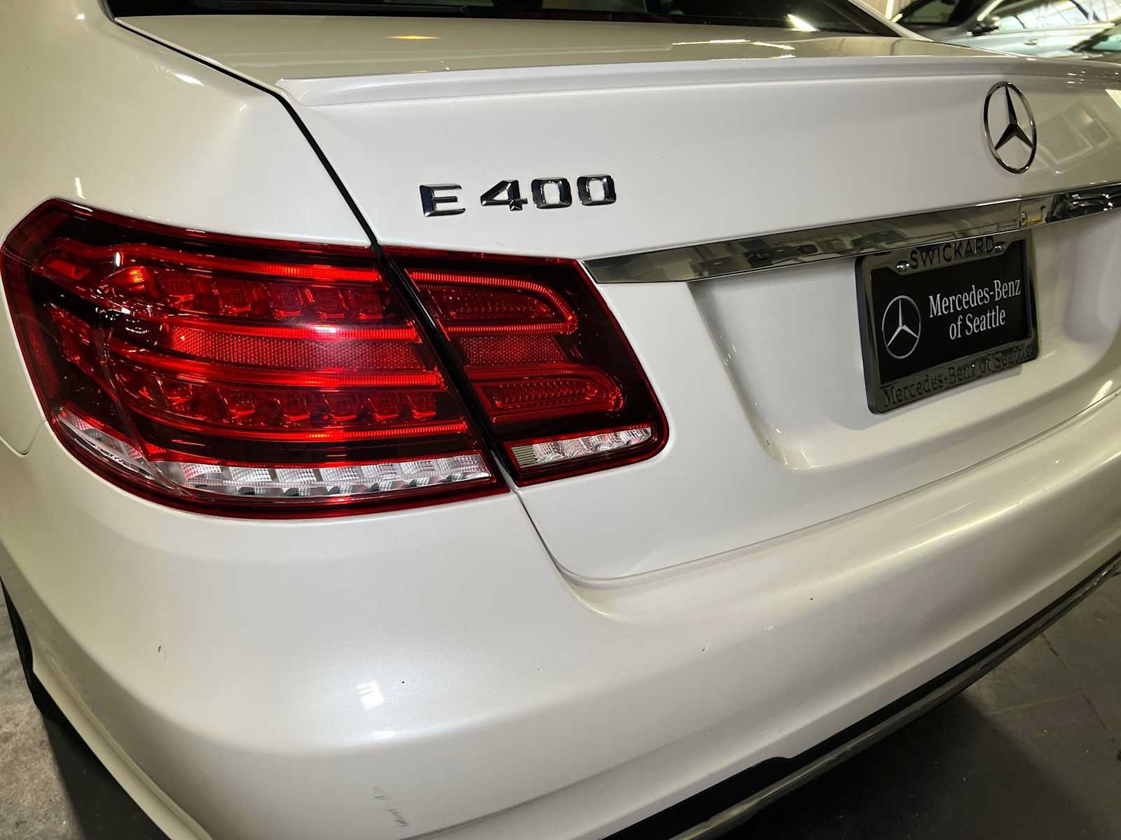 Used 2015 Mercedes-Benz E 400 4MATIC Sedan image 14