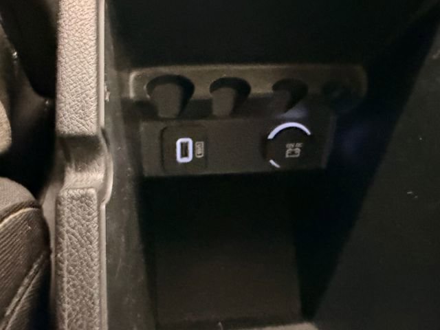 Used 2018 Jeep Cherokee Latitude image 27