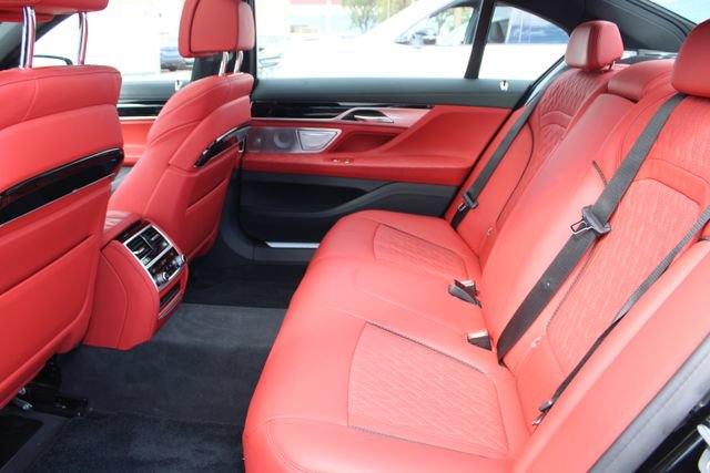 Used 2022 BMW 750i xDrive w/ M Sport Package AWD/4WD image 44