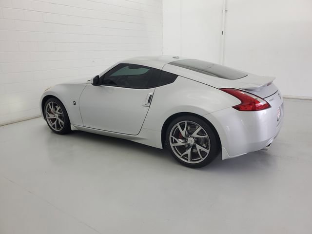 Used 2016 Nissan 370Z w/ Sport Package image 7